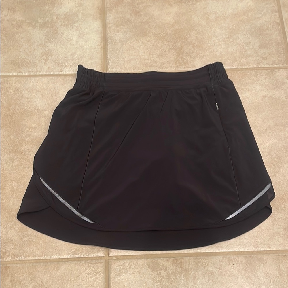 Lululemon Athletica Black and Silver Skorts
